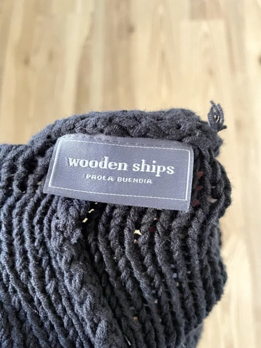 WOODEN SHIPS Open-Knit Chunky Oversized Pull-Over Sweater Classic Black size X/L